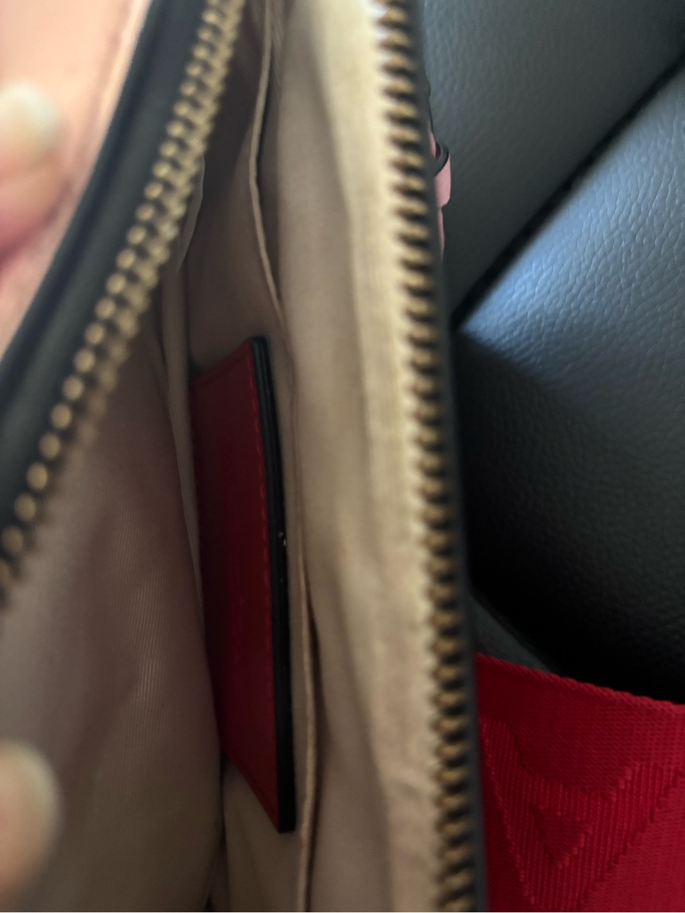 Marc Jacobs Red Snapshot Camera Crossbody with Wide Logo Strap - Picture 10 of 12